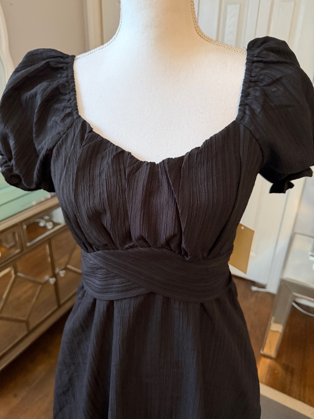 Pie In The Sky Black Puff-Sleeve Empire Waist Mini Dress Med ❤️ - Picture 2 of 7